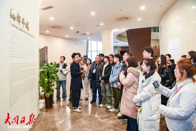 2025“世界电视日”中国电视大会系列活动之“百家电视台主播看大同”走进市博物馆