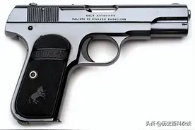 撸子保护匣子：杨靖宇副手武器选马牌撸子，是基于丰富的作战经验图片