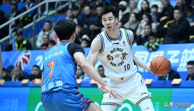 CBA联赛：北京4连胜开局 浙江艰难获首胜 陈林坚助山东“复仇”北控