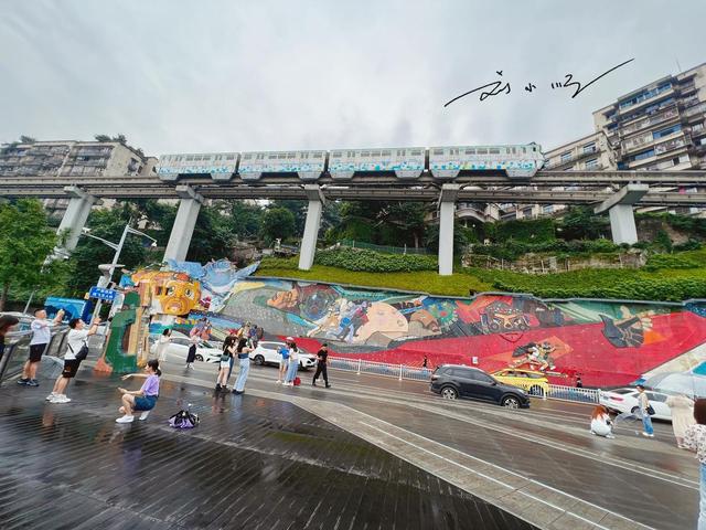 重庆这个“网红打卡点”太匪夷所思！本地人都懵了：到底拍什么？
