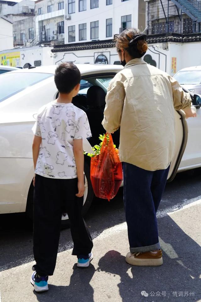 苏州花鸟市场里藏着滚滚红尘