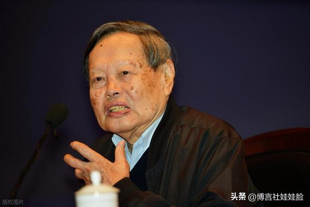杨振宁留给中国科学的2大遗产