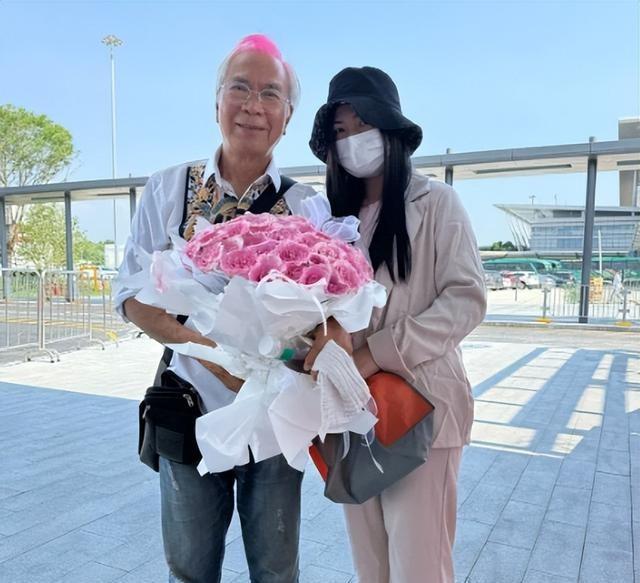 内地女友出狱销声匿迹！74岁TVB“御用皇帝”：她忙打理家族生意