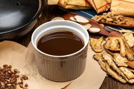 耳鸣脑鸣，1000年前，李东垣就用这张方，拿下了脾虚耳鸣！图片