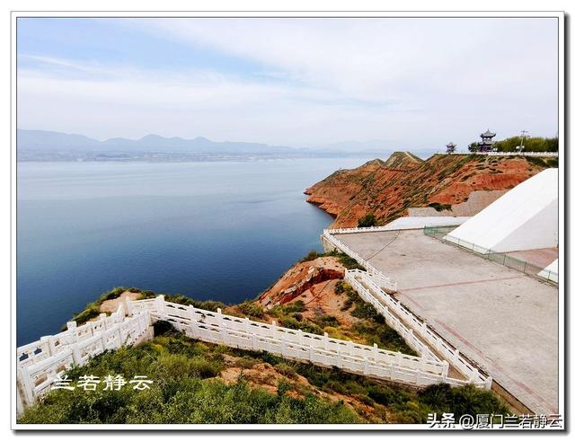 甘肃永靖：天然的“鸳鸯火锅”奇观 - 黄洮交汇处