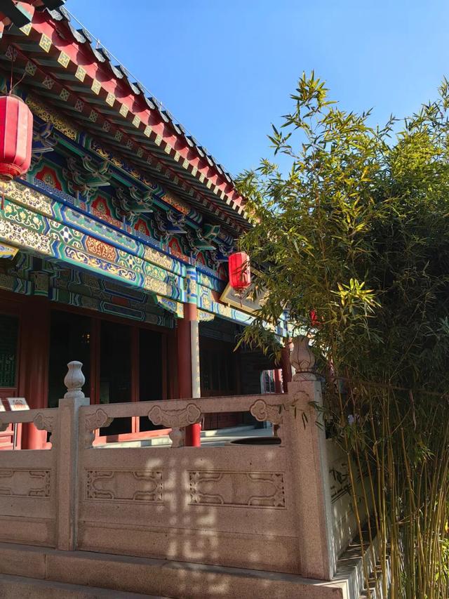 秋雨染潍城！郑板桥纪念馆、十笏园、浮烟山… 这份秋日限定美，等你来寻