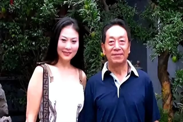 恩爱11年难抵现实，饶芯语把王奎荣熬成爹，37岁年龄差终究是道坎
