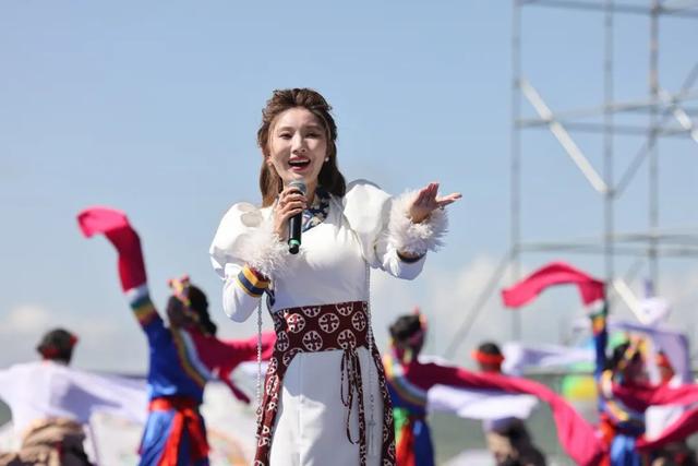 九色甘南香巴拉·玛曲第十六届格萨尔赛马会盛大开幕