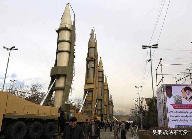 美国大军压境，伊朗发出全面战争警告，特朗普极限施压能否奏效？