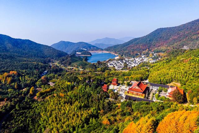 赏一山仙境 品百里金秋｜2025金华山踏秋活动盛大启幕