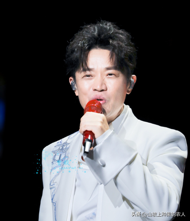 人前正人君子，人后流氓头子，假戏真做，这3位男明星令人作呕
