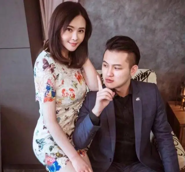 长得漂亮却做尽坏事，后被切除四个器官，小十五岁老公也出轨
