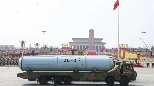 美歇斯底里连射4枚洲际导弹！特朗普真急了：我要和中国好好谈！