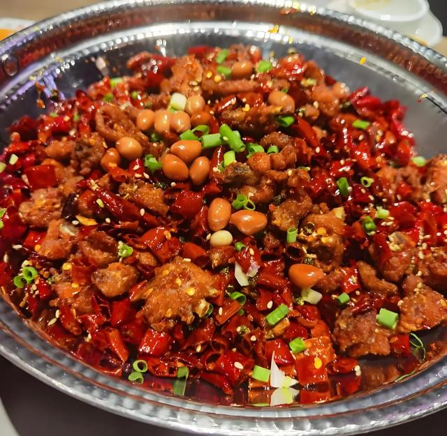 魔幻之都的美食，让人回味无穷，又想去了