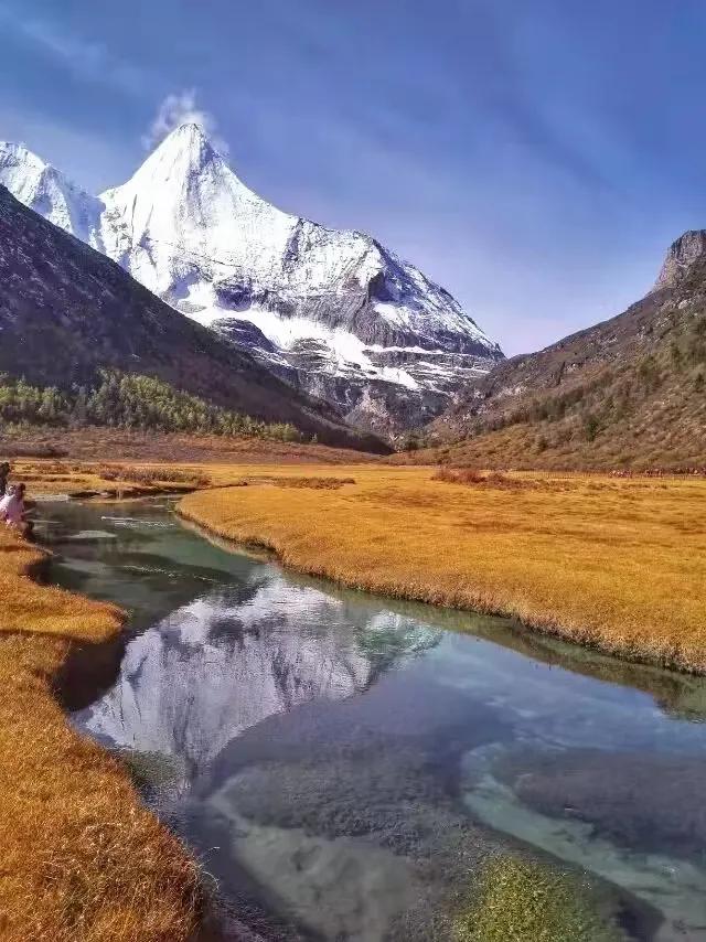 如果有时间，走一次川西顶级路线，1次深度体验胜过10次旅游！