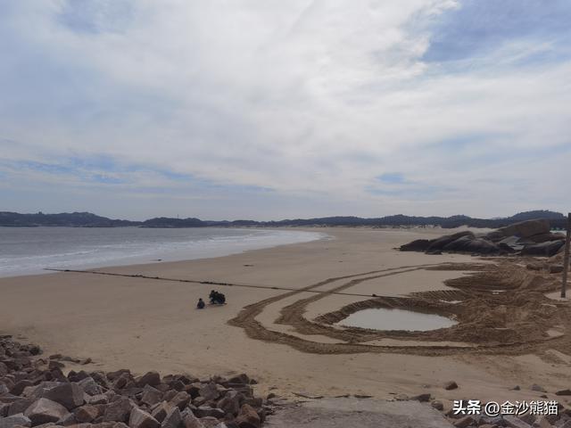 打卡屿头岛厝梁礁"一线天" 登上平潭岛 双龙连续第三年千里走双骑3
