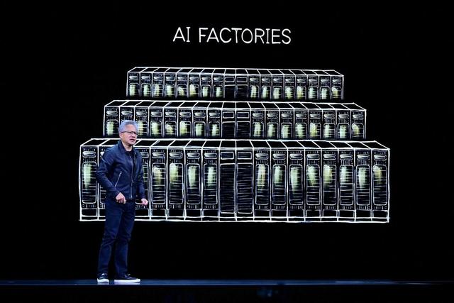 英伟达放大招，联手三星、SK部署26万颗芯片，帮韩国搞"AI大基建"