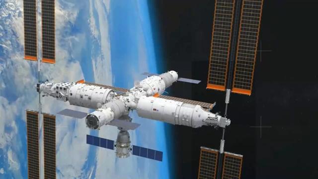 美国人高兴到庆祝！因为中国第一次主动联系，避免两国卫星相撞