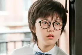 工龄14年的赵今麦，看她小时候的照片谁能想到会变得这么美！图片