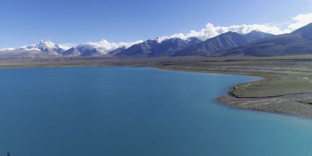 佩枯措：西藏最静的一滴泪，见证沧海桑田的万年湖镜