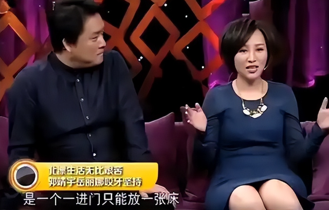 她19岁与导演私奔，在地下室裸婚连生3胎，今被丈夫用9部剧捧红