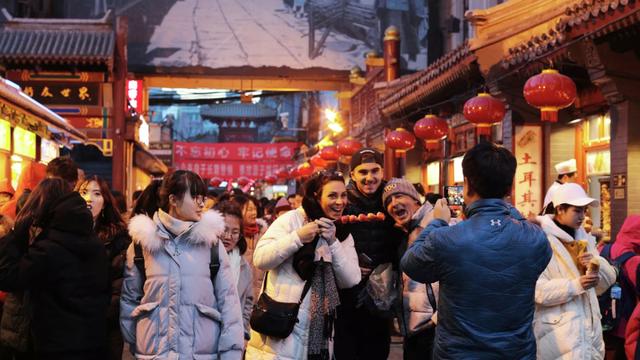 俄罗斯人，正在大量涌入中国，目的却不是旅游？