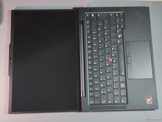 鸮点均衡：ThinkPad T14s AI 2024 锐龙版评测