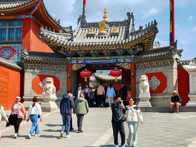 山西旅游：四大佛教名山之一五台山行（图）