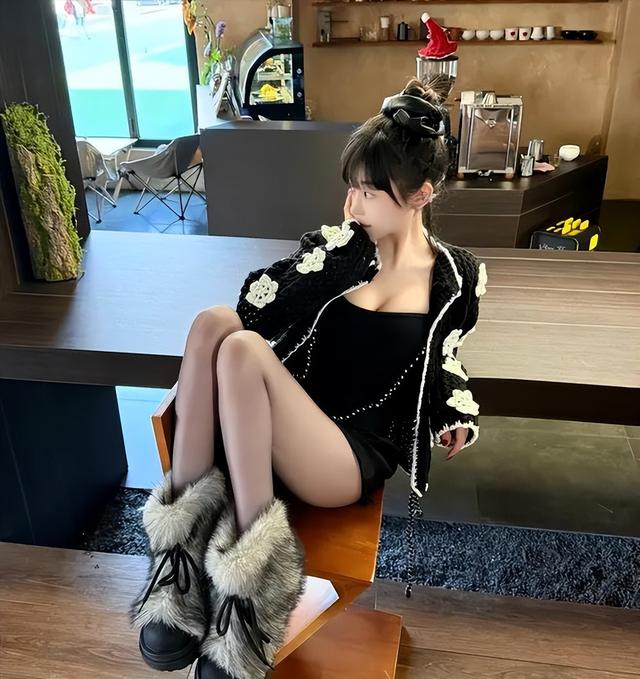 2026刚开始曝3个大瓜！睡遍男星、人体盛宴	、厌恶农村人个个离谱