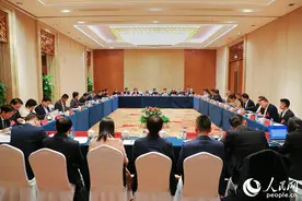 聚焦2025福建省两会丨先诊后付、社区护理、医护“养成”……福建省政协委员都聊了啥？图片