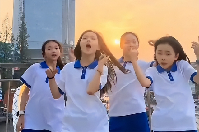 年轻人不婚恋，消费难释放？当务之急是给打工人放秋假