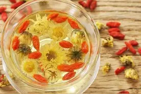嗓子“干痒、难受”？家里常备4种茶，香甜滋润，嗓子清亮舒服图片