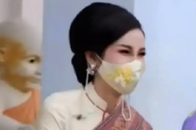 诗妮娜“身怀六甲”孕肚明显，苏提达神情紧绷，苏提达无机会翻盘