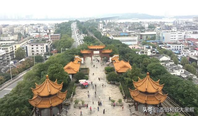 江城流韵，大美诗章