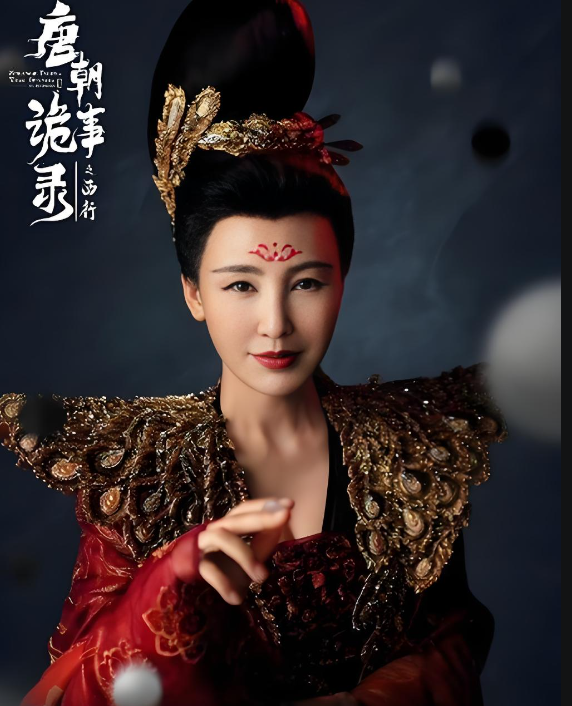 她19岁与导演私奔，在地下室裸婚连生3胎，今被丈夫用7部剧捧红