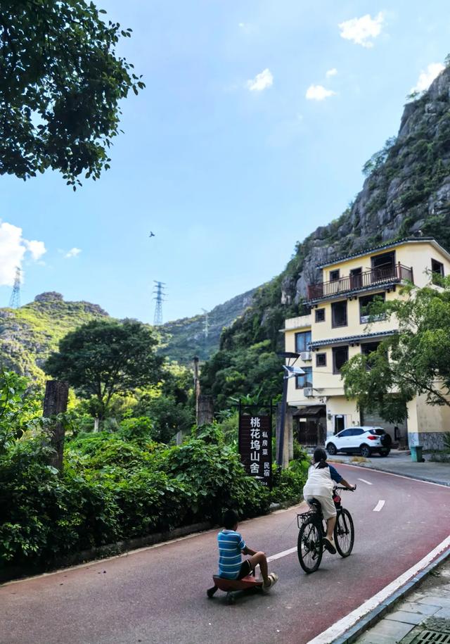 桂林：乐骑青山绿水间！