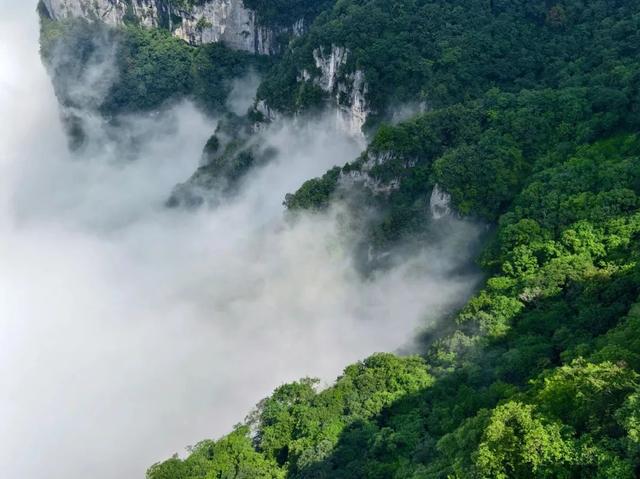 凉爽新大陆！成都出发高铁2.5h抵拢18℃的古韵之城，风景堪比阿勒泰，美食多到吃不完！
