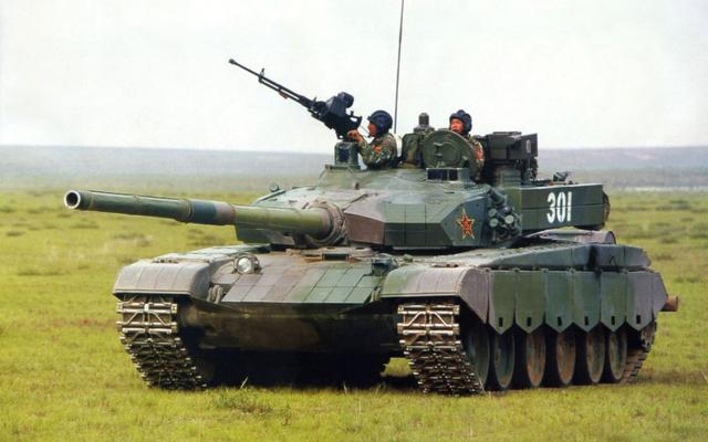 高原时速75公里，炮塔稳过45度坡，主动防御加拦截弹