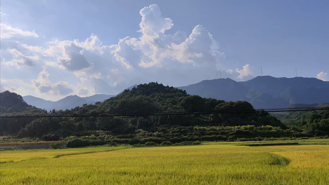 摩旅夫妻的在路上：从晴空万里到暴雨倾盆，我们在山水间读懂彼此