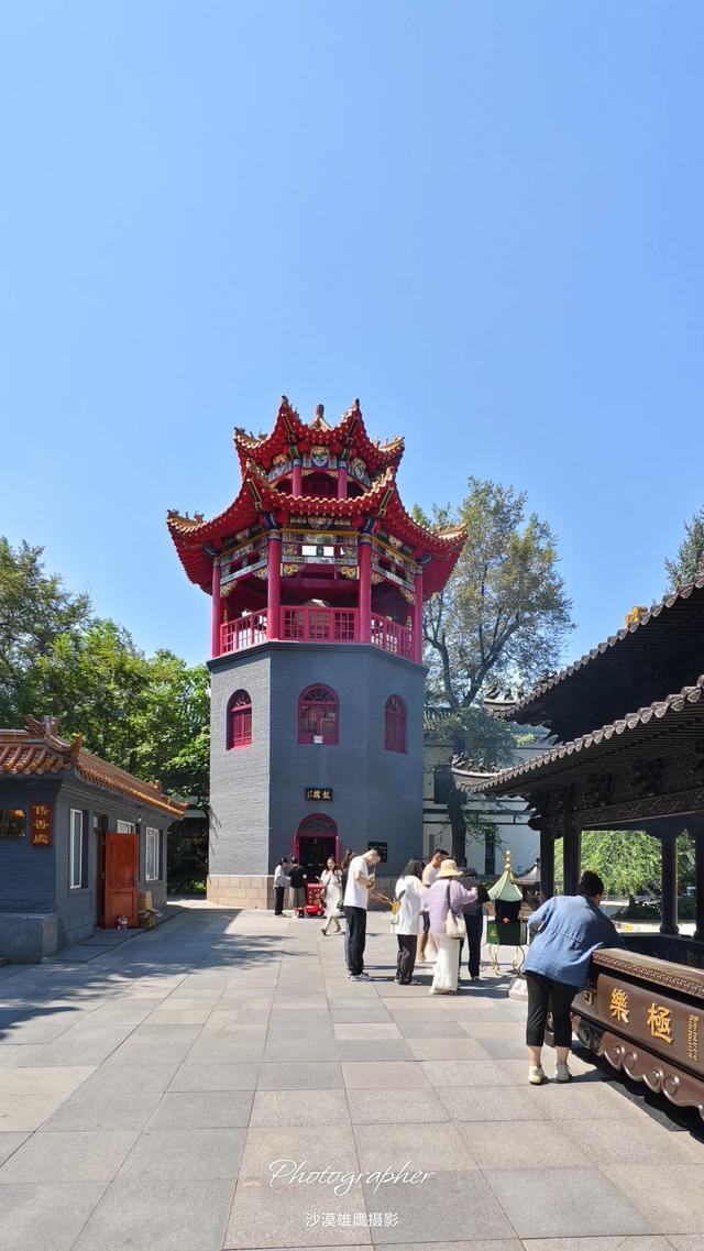 游览哈尔滨极乐寺侧记