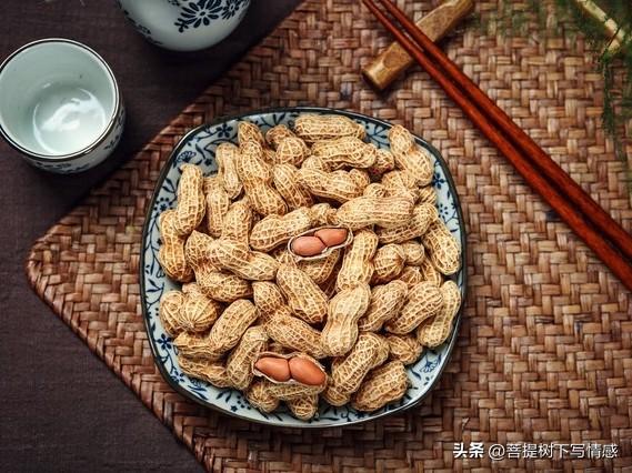 不是迷信！明日腊月初一，建议大家：1不扫，2要吃，3不空	，4不说