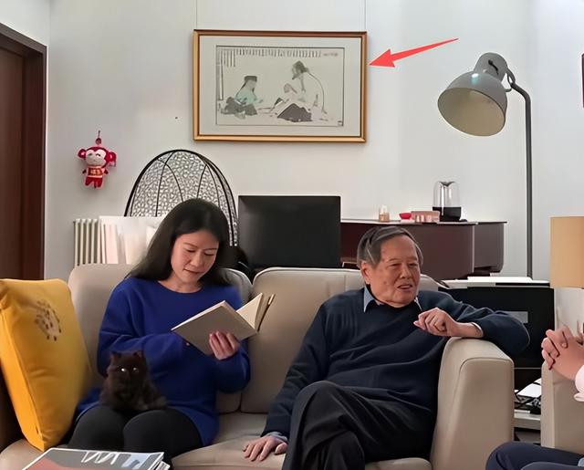 杨振宁离世仅半月，翁帆近况曝光，入职清华没编制，明年剑桥留学