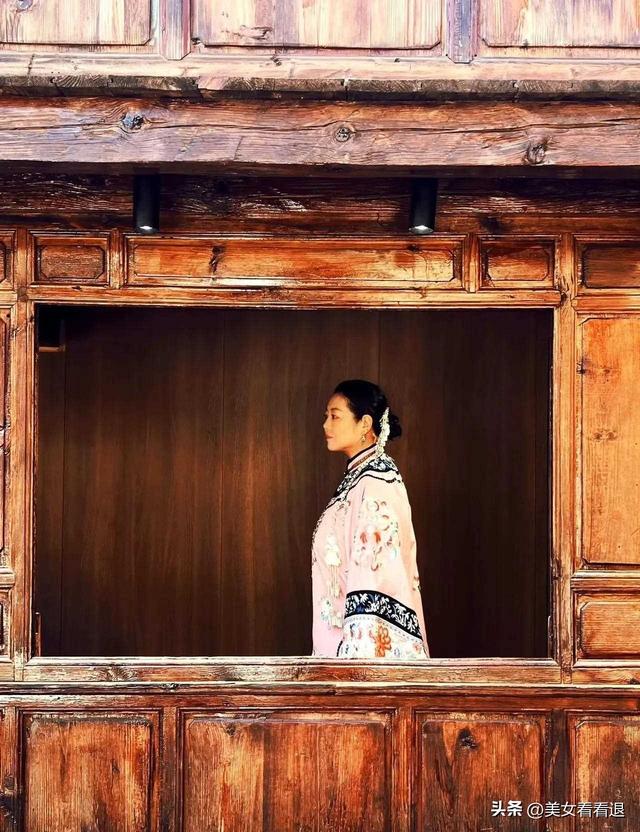 她曾是最美农村妇女演员 40多演少女 如今不拍戏，云南旅游成胖可爱