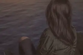 抖音爆火20句极度委屈伤感短句：问问自己，有没有人心疼过你图片