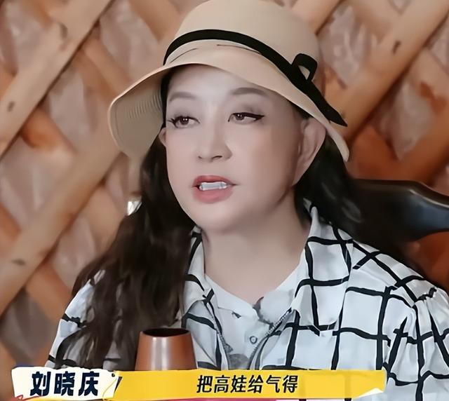 陪玩陪睡根本不够！集体开嫖、舔手指、互撕，背后的事捂不住了