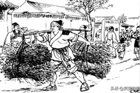 民间故事：男子山中救大蛇，多年后大蛇报恩，居然有惊人发现图片
