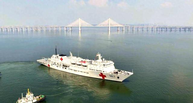 战机战舰全开火，美不宣而战，18国军方来北京，中国派医护船出发