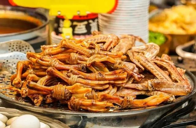 “你怎么知道王嘉尔来我家门口啦？”