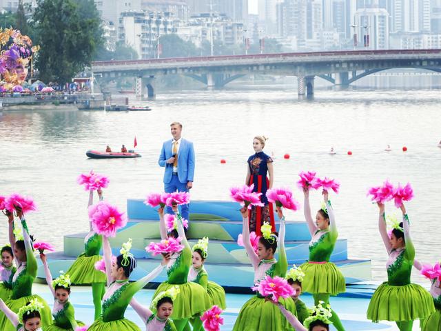“因为一个节，嗨翻一座城”广元女儿节华彩开幕 国际元素闪亮
