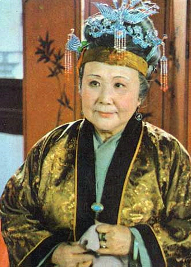18岁太奶奶，短剧顶流密码？